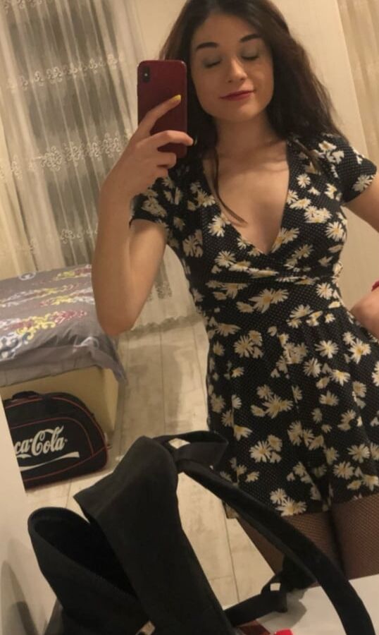 Turkish Instagram Girls Ezgi