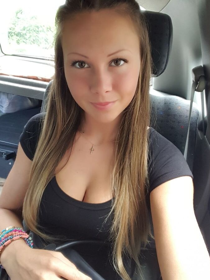 AMATEUR GIRL