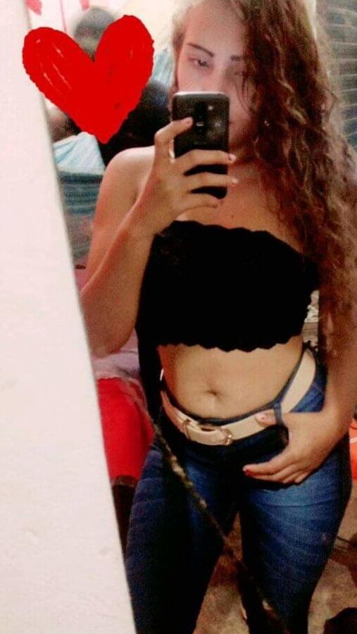 KR. Oliveira loirinha super gostosa