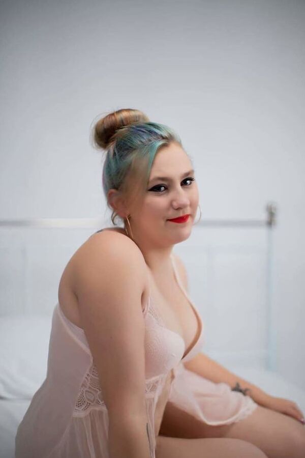 Sexy as fuck Chunky Slut