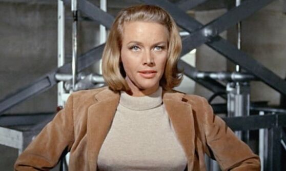 Celebrity - Honor Blackman - Goldfinger The avengers