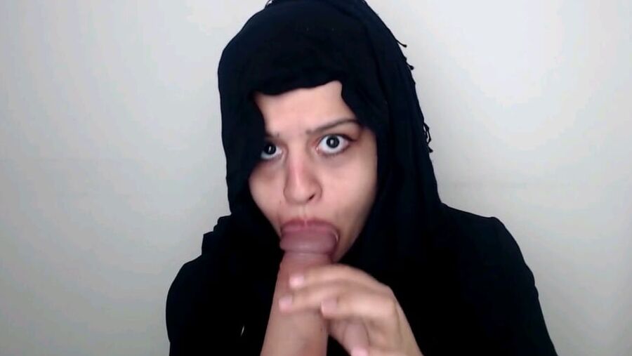 During RAMADAM i suck my dildo for Allah