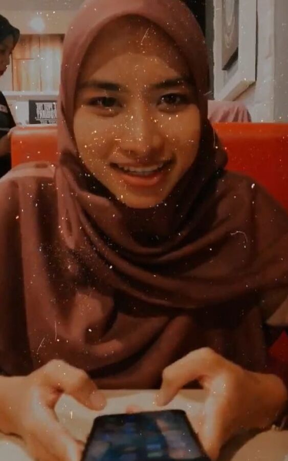 Ustazah Siti Tudung Labuh
