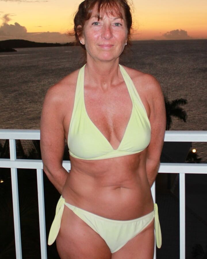 . NewYork wife on LI exposed