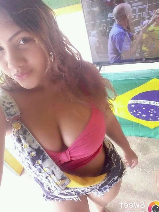 KR. Oliveira loirinha super gostosa