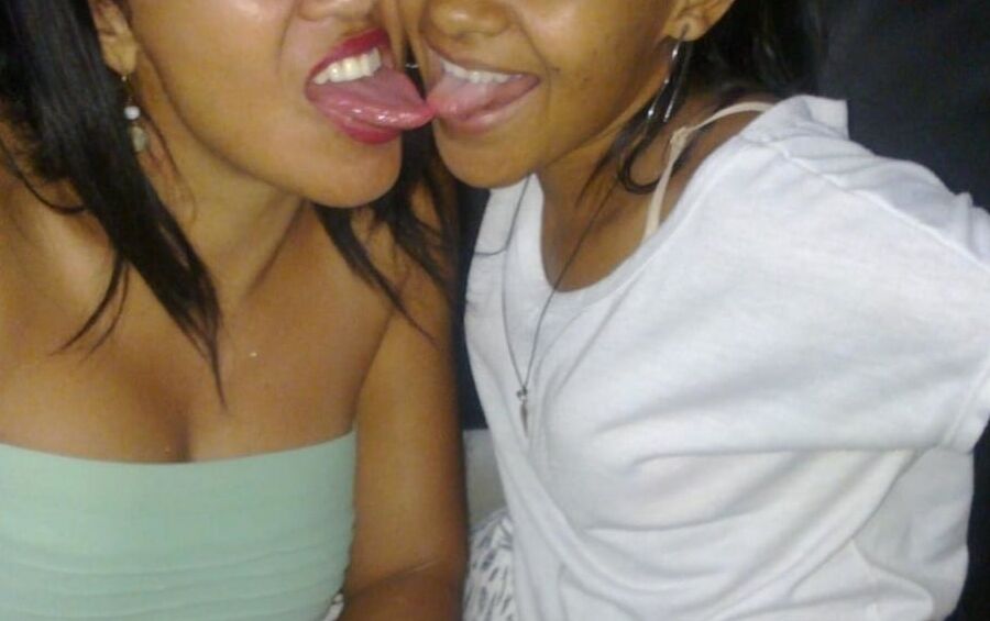 LESBIAN SWINGERS