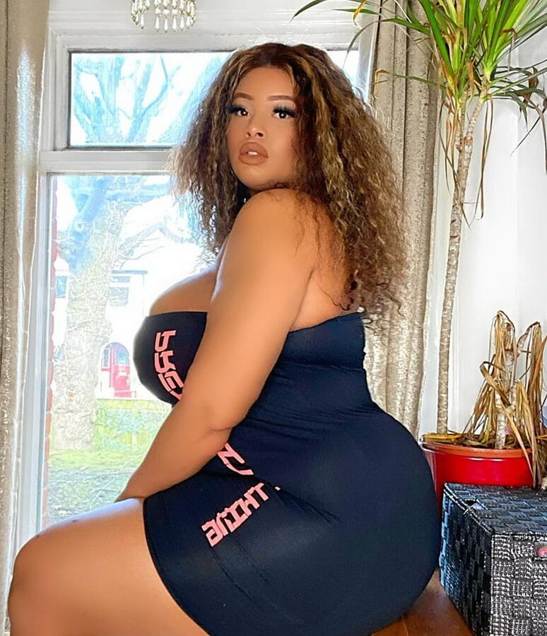 Yath - Ebony Chubby Beauty