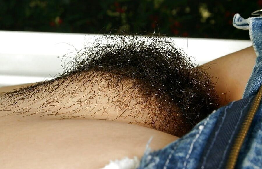 Young Natural Women