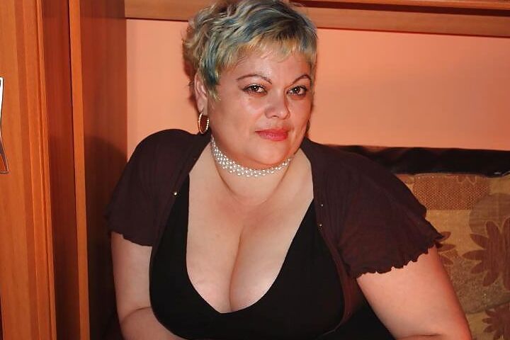 Clothed Mature - Big Boobs