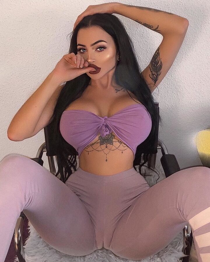 Sexy Bimbo&;s