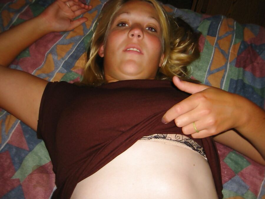 Hot Blondie