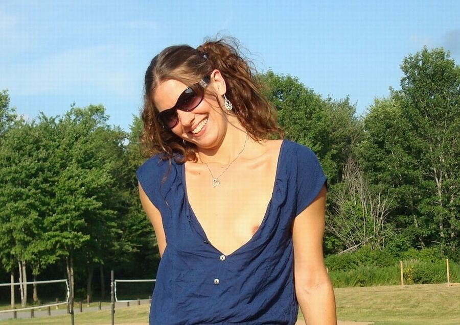 nylonfootlover down blouse gallery
