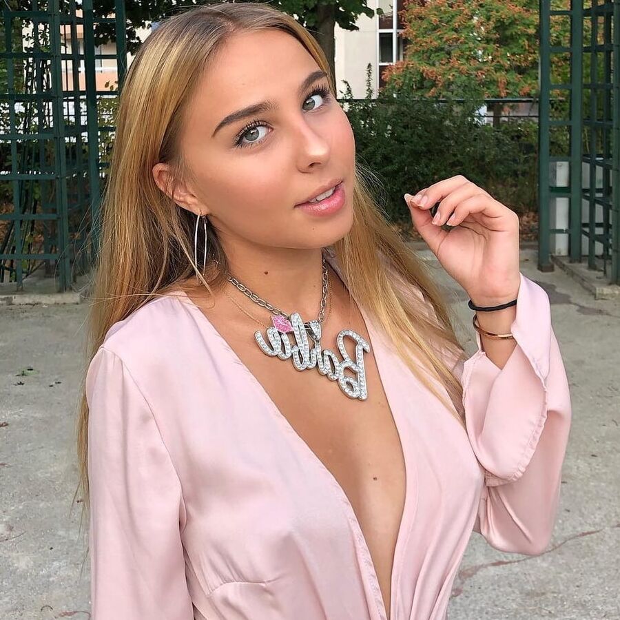 Hot babe