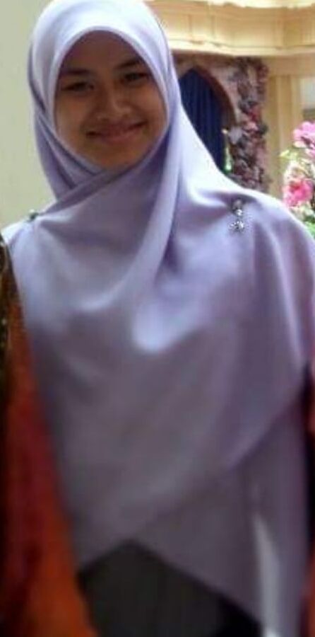 Ustazah Siti Tudung Labuh