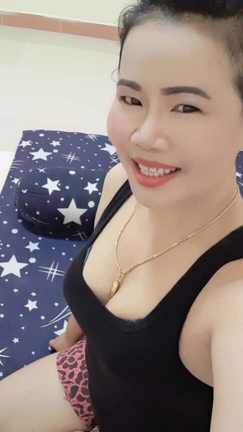 Janda muda tetek besar
