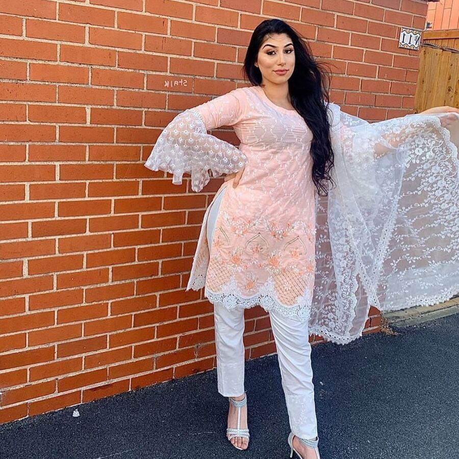 Hot Desi Dolls Sexy