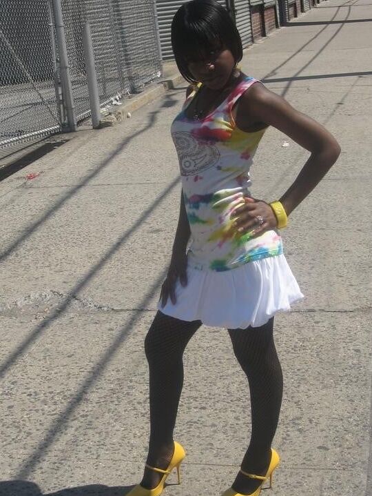 ebony hotties in pantyhose