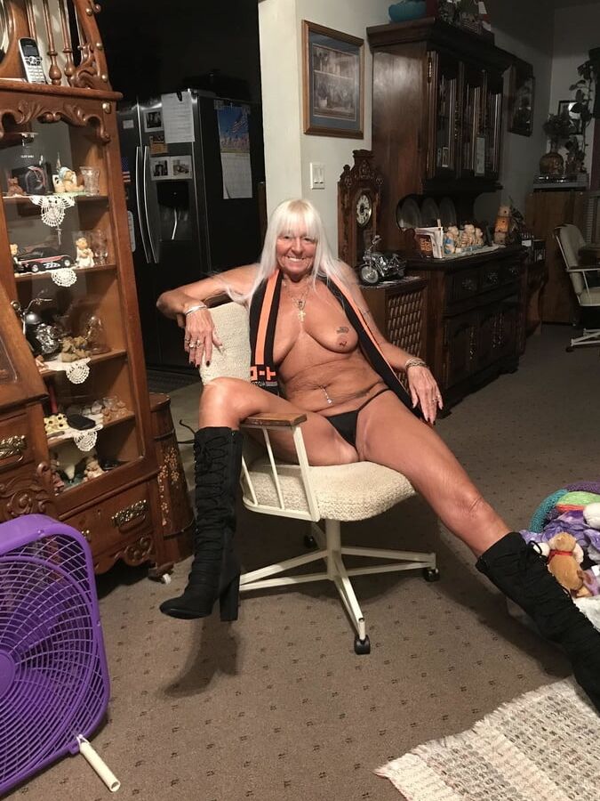 Blonde tan mature GILF