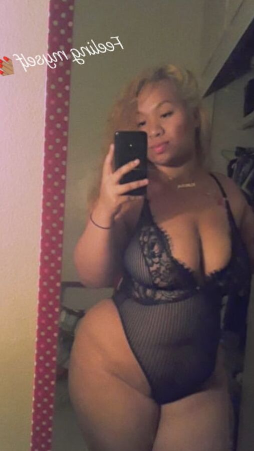 Anyone got any nudes on her? Lmk