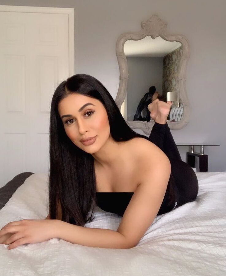 Hot tributes