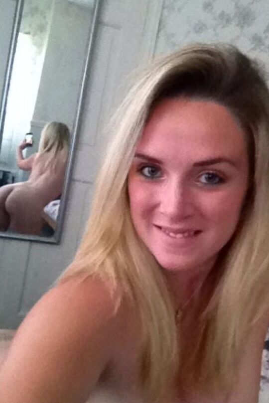 Curvy Slutty Big Tit Tattooed MILF Has A Fantastic Ass