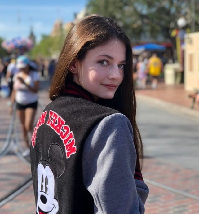 Mackenzie Foy