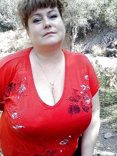 Clothed Mature - Big Boobs
