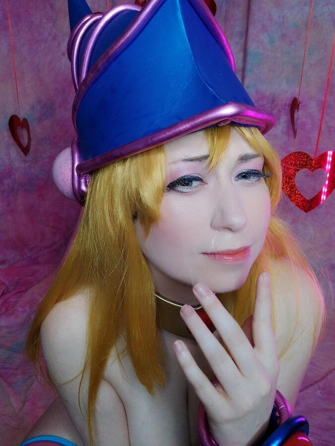 Usatame Dark Magician Girl Cosplay