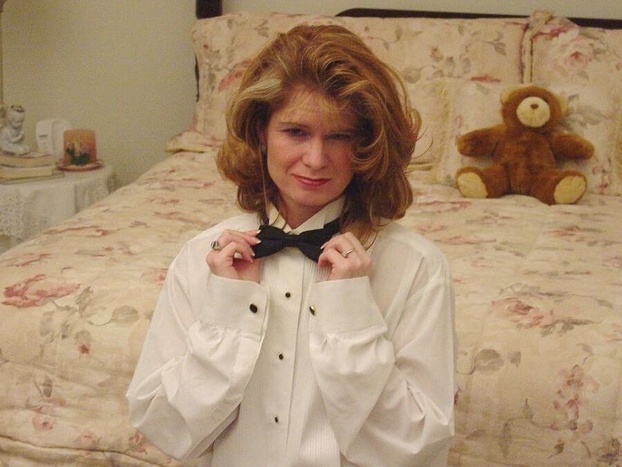 MIFL in tux