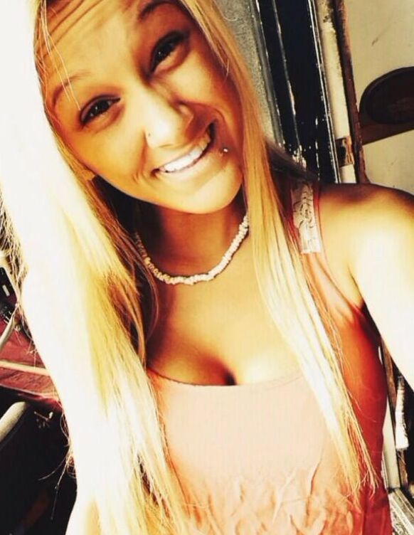 Blonde Selfie Chick