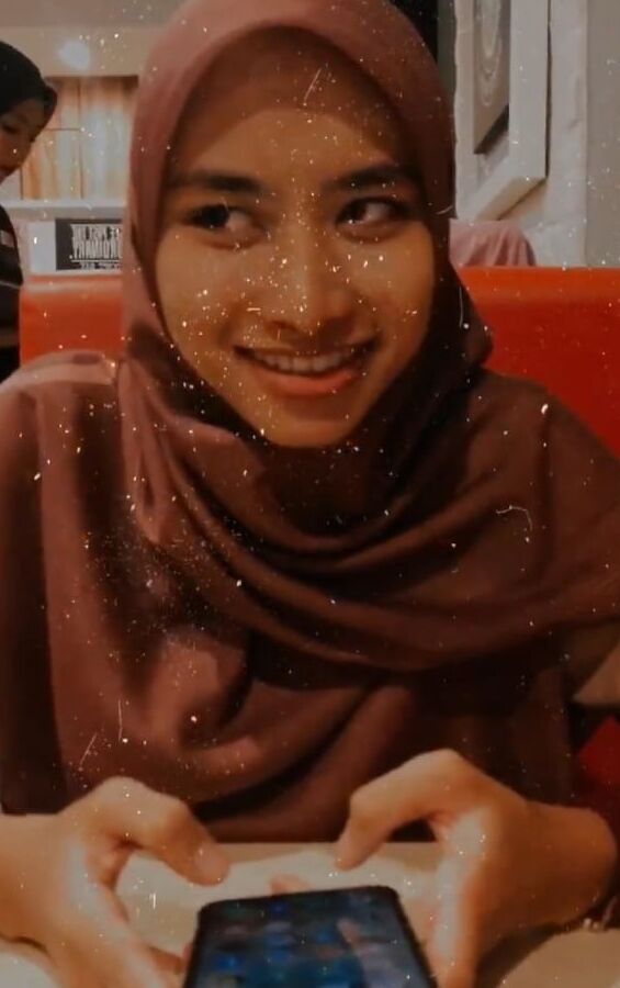 Ustazah Siti Tudung Labuh