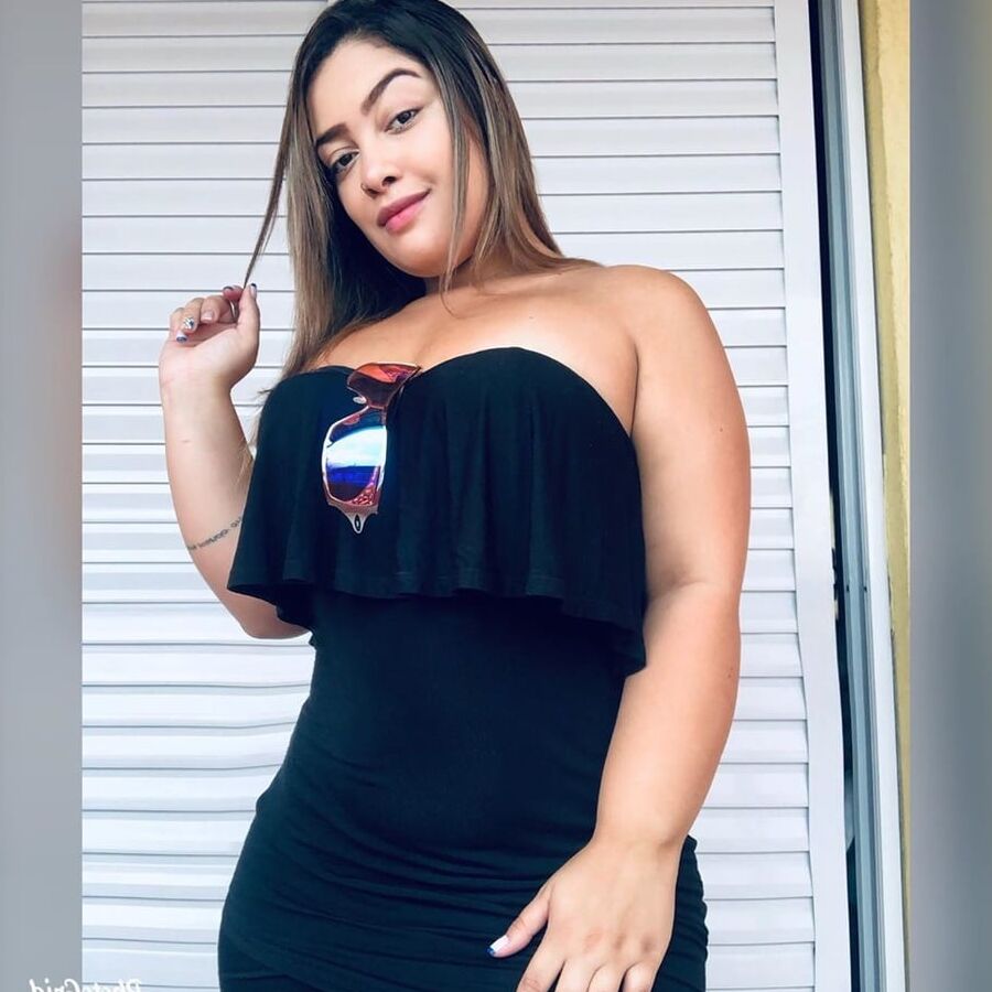 PUTA DO INSTAGRAM: Priscila Souza