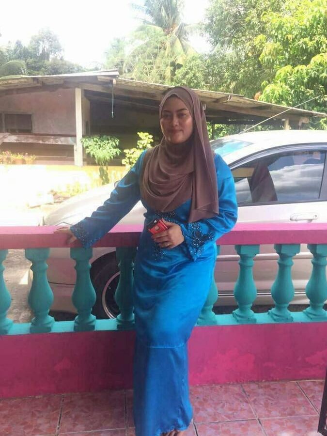 Makcik Putih Gebu Tetek Besar