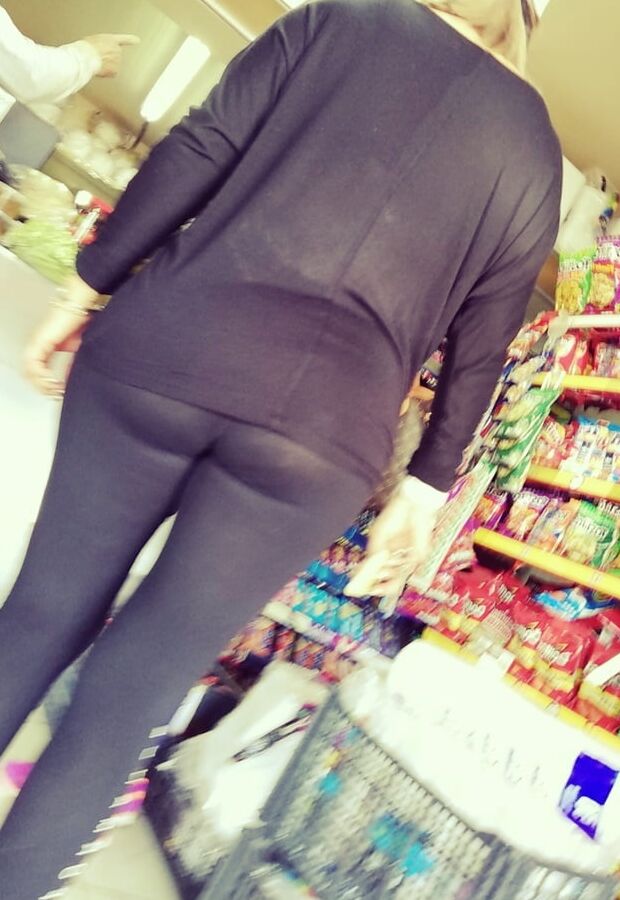 Madura riquisisima transparentando leggins