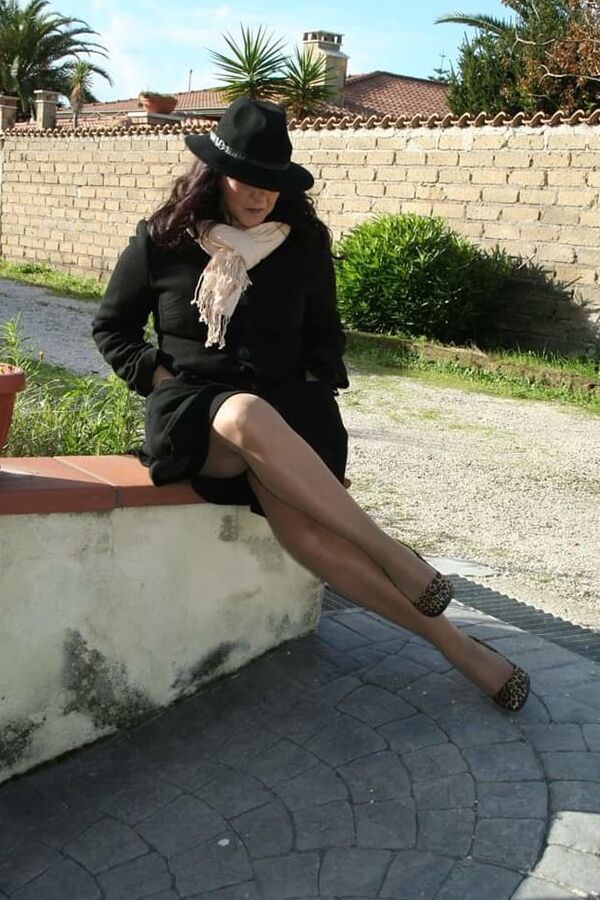Mature and granny In flesh-colored stockings