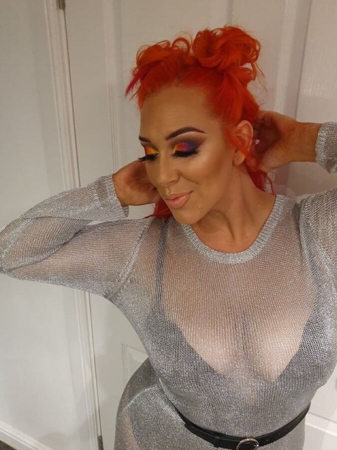 Horny Lady Nikki