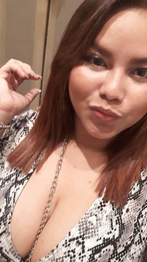 Big titty beauty