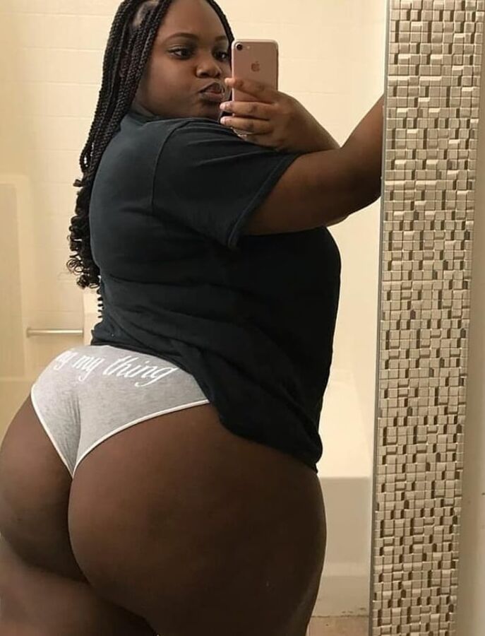 Sexxxy in her panties