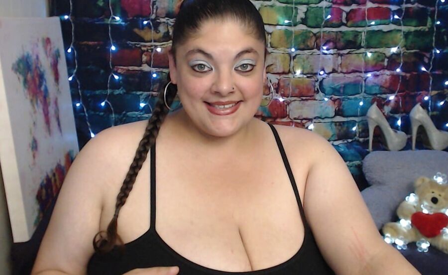 BBW - TITS TO XPLORE