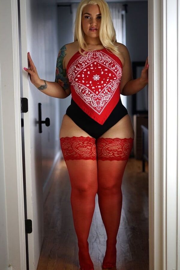 Gorgeous girls in lingerie