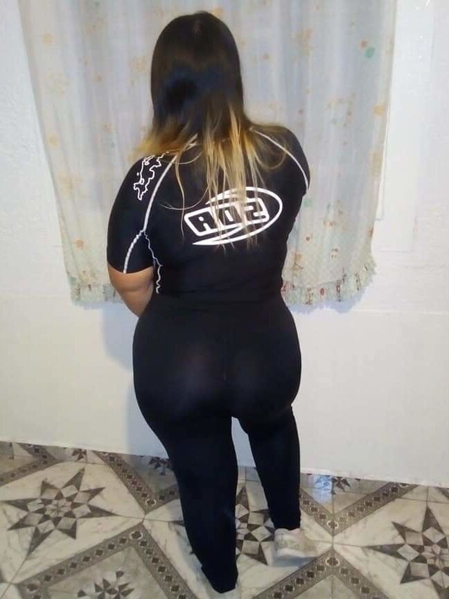 Corno mi esposa y su culote cuckold Wife flashing