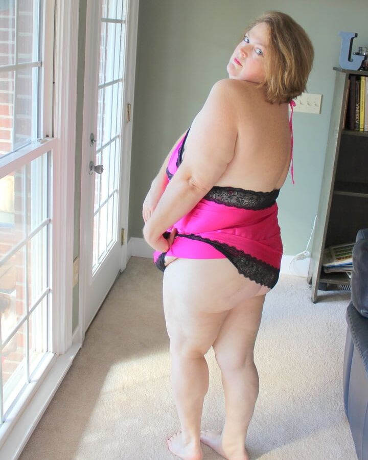 Hoodyman SSBBW : Sick in the head pervert fat pigs.