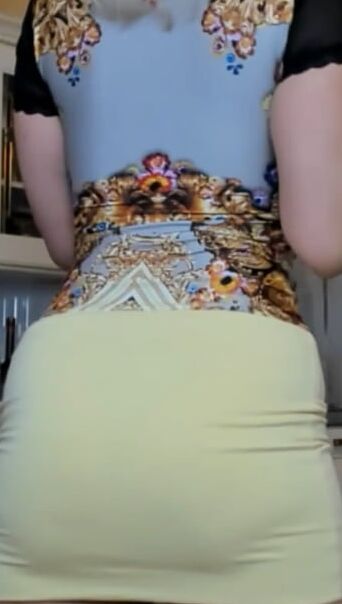 Curvy beauty