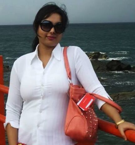 Unknown Desi Bhabhi (non nude)