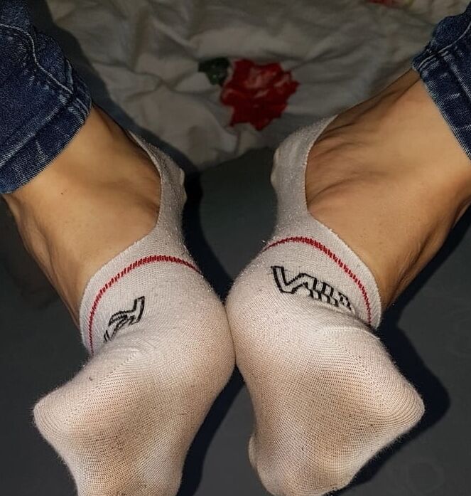 Delicious smelly legs in socks