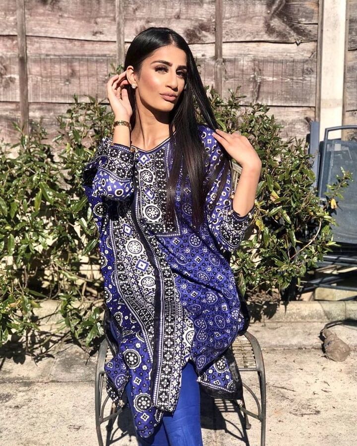 Hot Desi Dolls Sexy