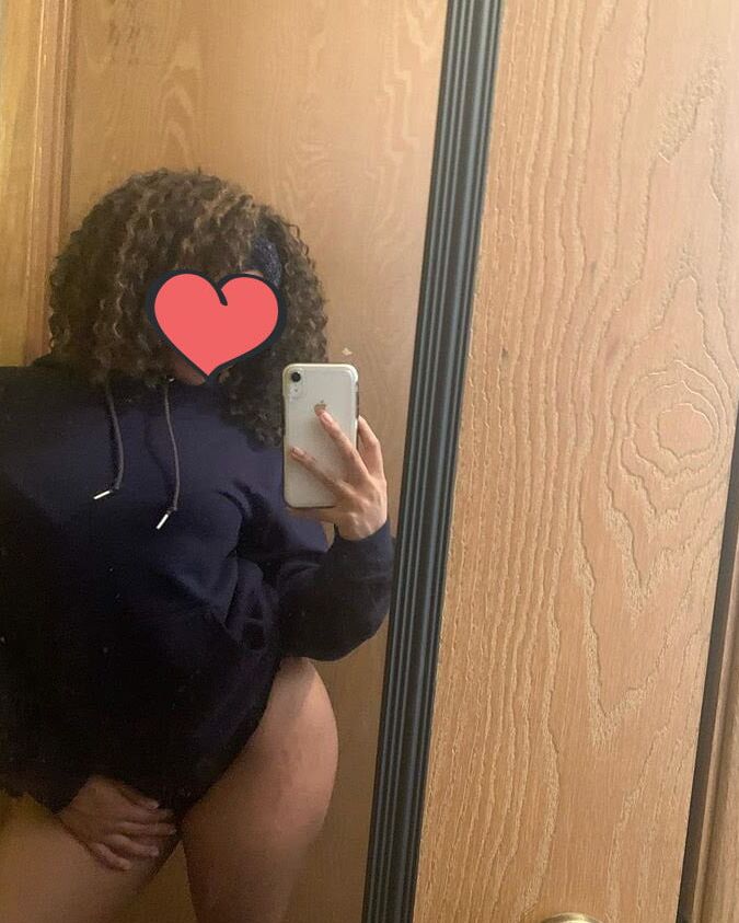 My new bi slut puppy loves sexting &amp; spanking