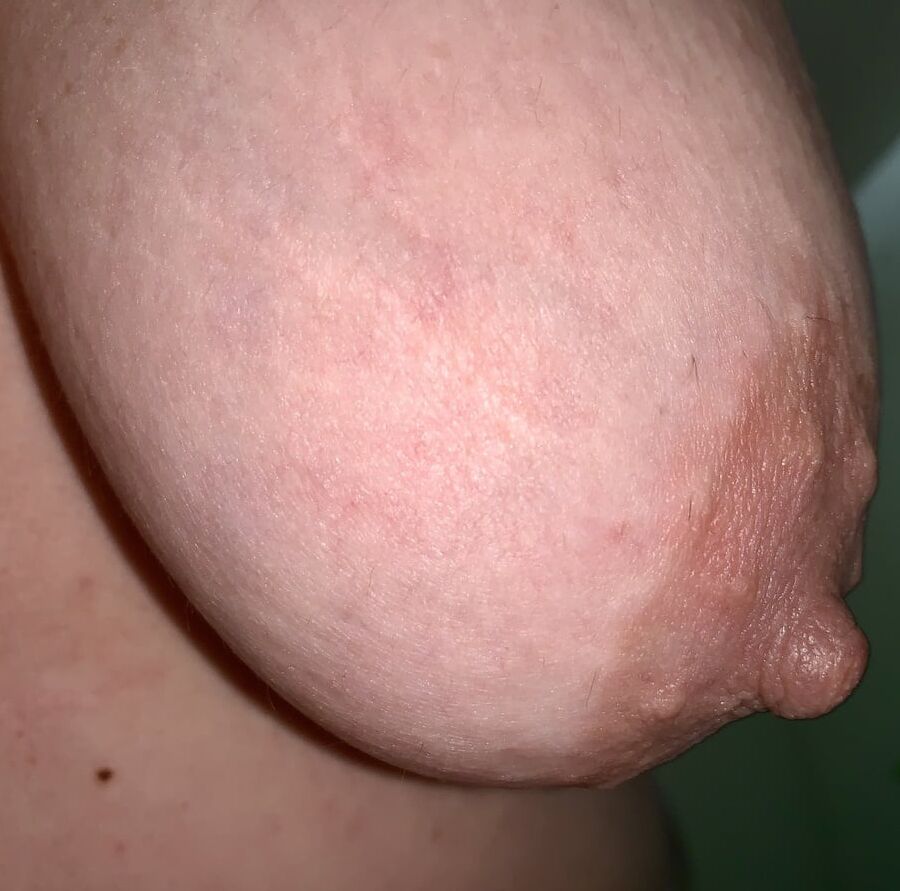 Mature wife saggy tits!!