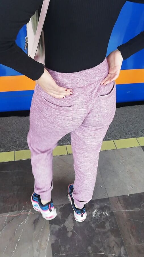 esperando metro