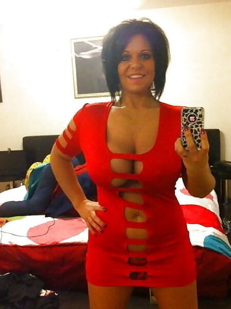 MATURES DRESSED LIKE SLUTS